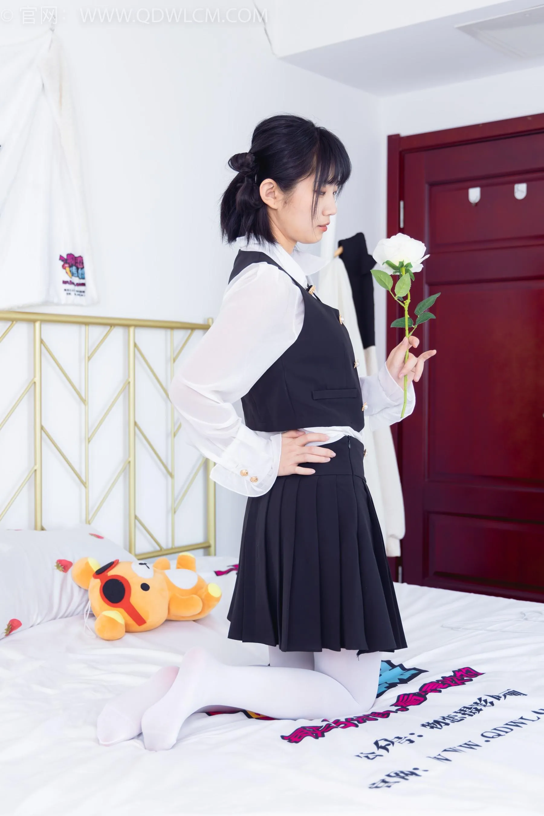 物恋传媒 NO.1555 暗月-蓝莓之恋 [155P]插图5